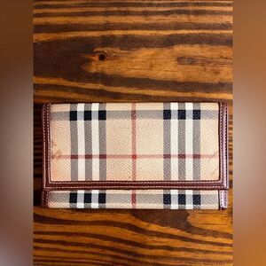 Burberry’s Vintage Haymarket check Beige Brown Continental envelope long wallet